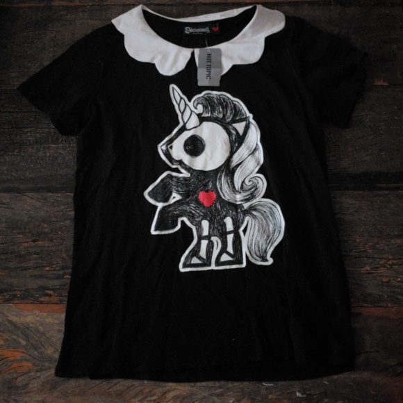 skelanimals hot topic Tops - Unicorn shirt